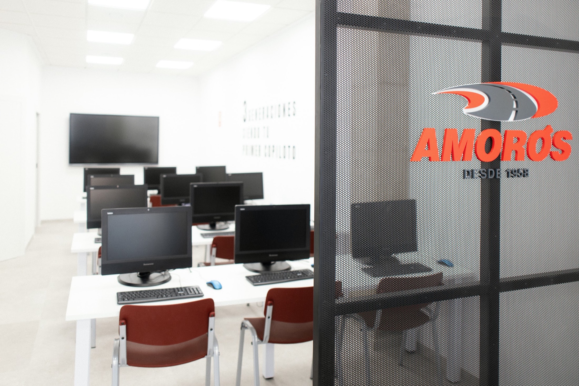 Centro Formación Amorós · Reforma integral de local a autoescuela