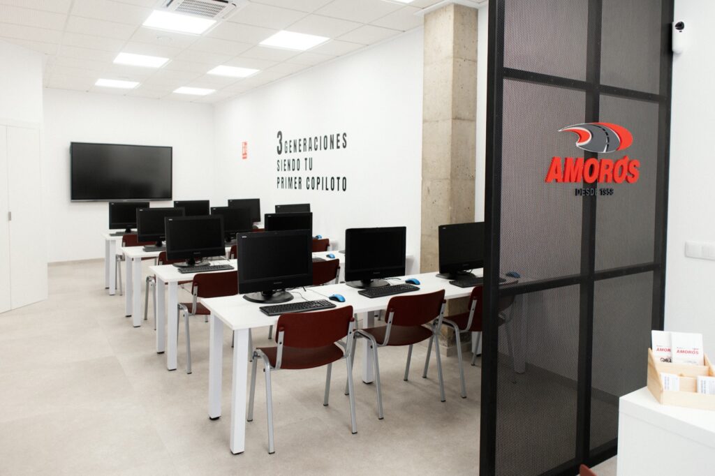 Centro Formación Amorós · Reforma integral de local a autoescuela