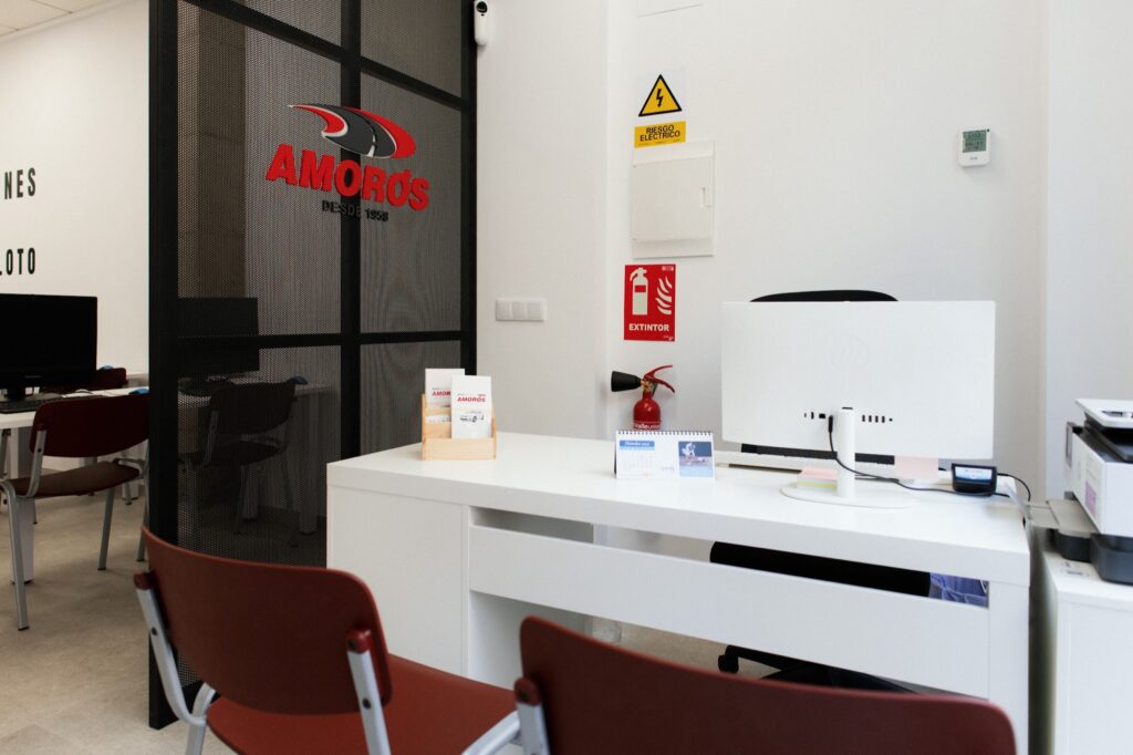 Centro Formación Amorós · Reforma integral de local a autoescuela