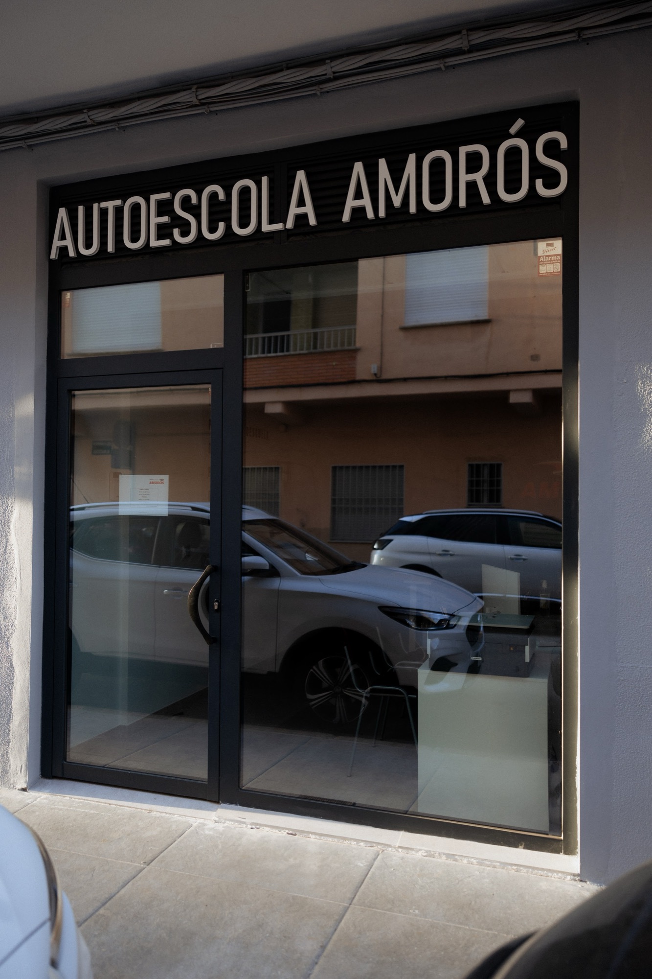 Centro Formación Amorós · Reforma integral de local a autoescuela